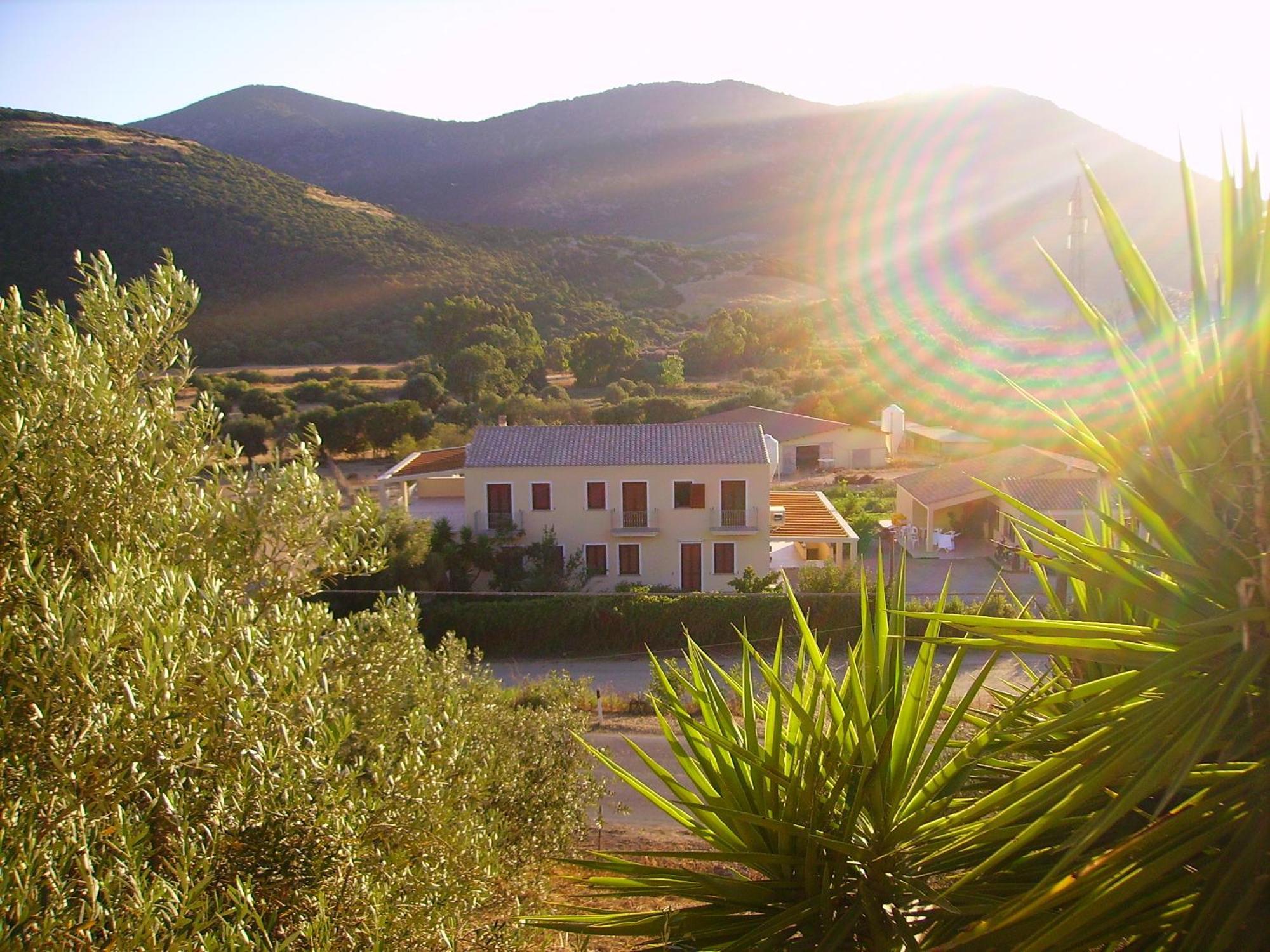 Agriturismo La Grotta Del Tesoro Santadi المظهر الخارجي الصورة